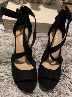 Womens Black High heels /pumps