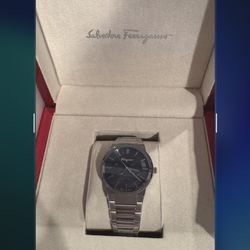 Salvatore Men Watch New Never Worn 