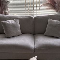 88.5” Beige Sofa!! Great Sofa!