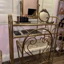 Vintage Gold Vanity Hollywood Regancy
