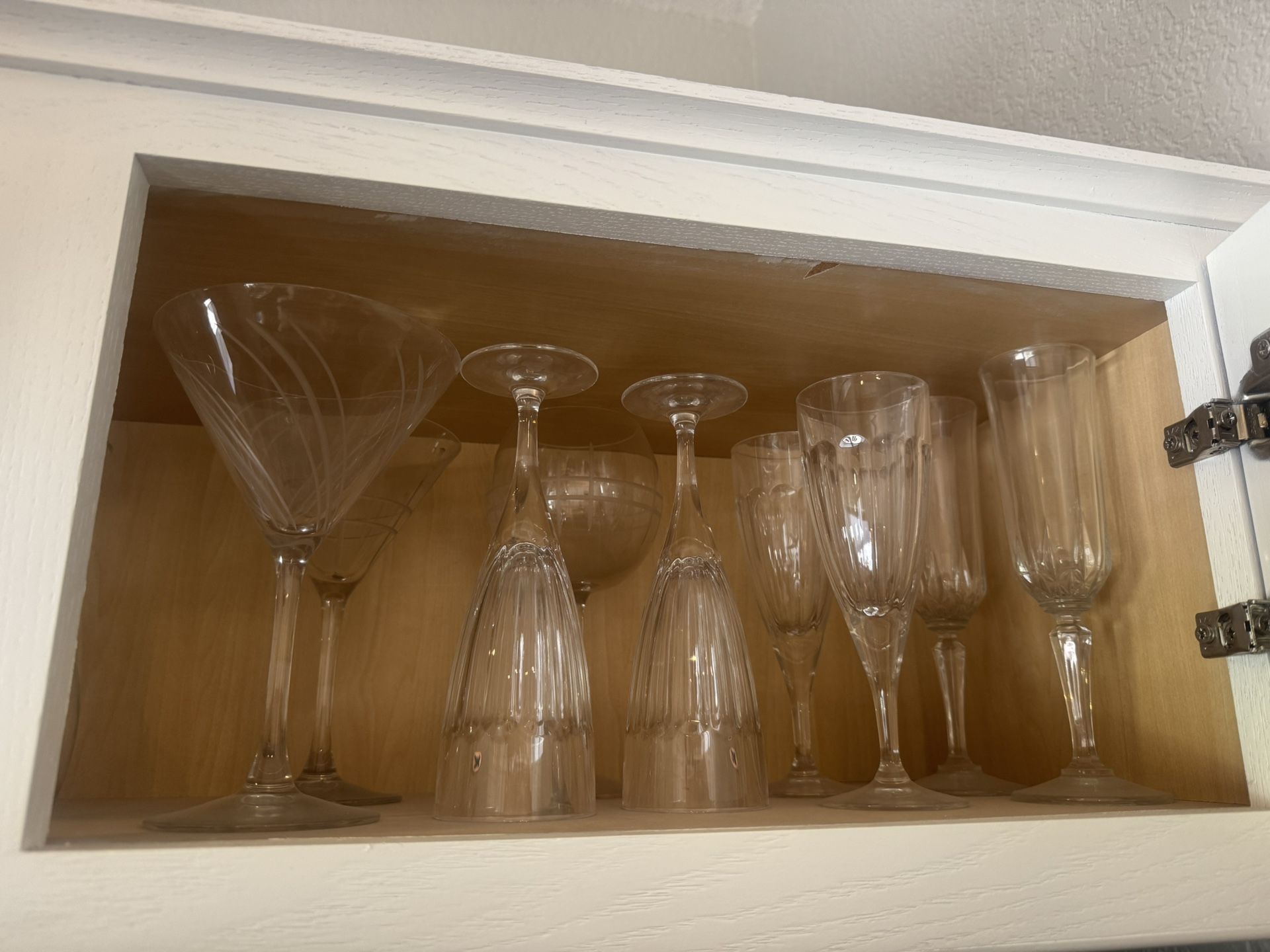 15 Pieces Of Assorted Nice Glassware