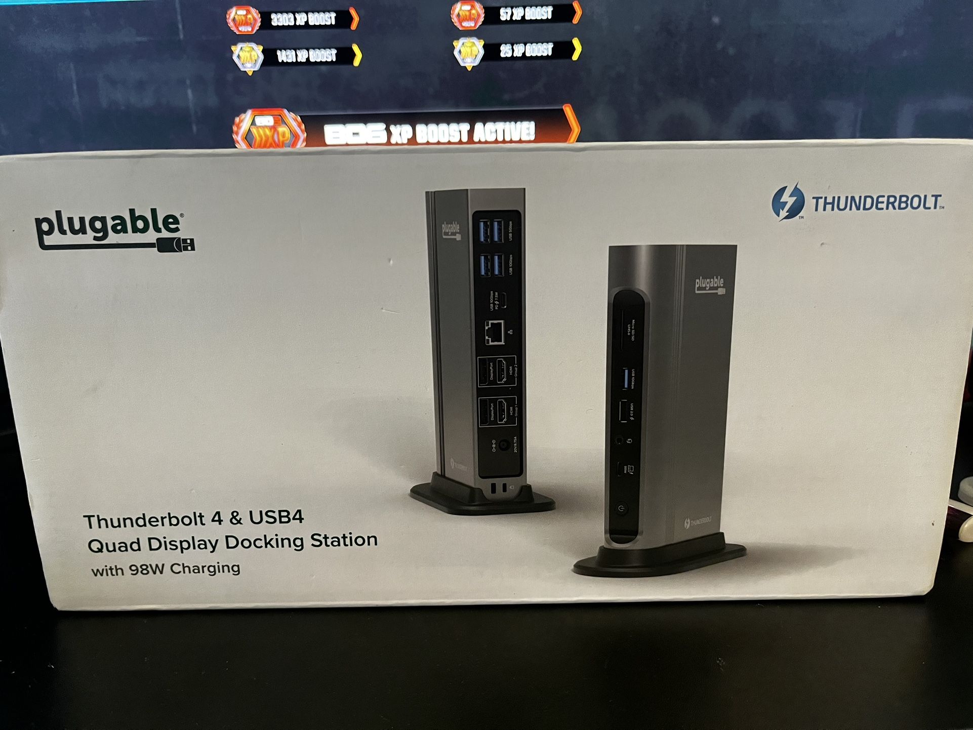 Thunderbolt 4 & USB4 Quad Display Docking Station