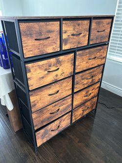 Dresser