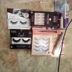 Cosmetics And Beauty Accessories 