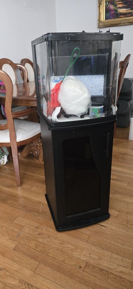 Biocube 16 gallon aquarium tank saltwater reef