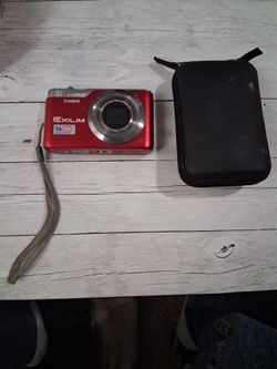 Casio Exilim 12.1MP Digital Camera Red