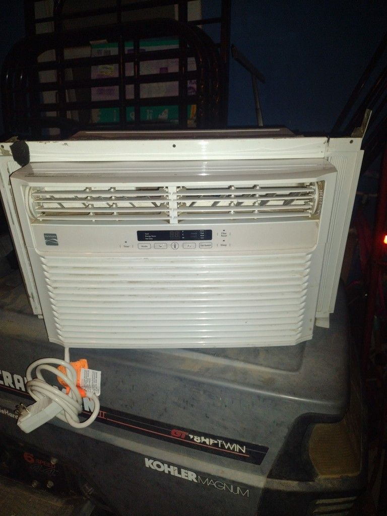 KENMORE AC WINDOW UNIT