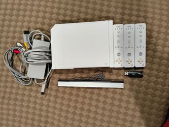 Nintendo Wii w/ Accessories&Games Bundle