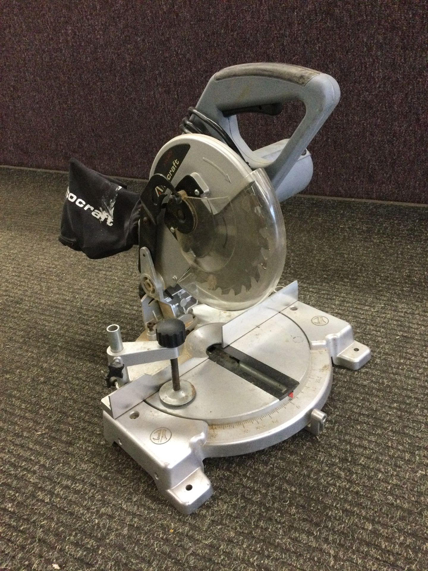 8-1/2” Compound Miter Chop Saw