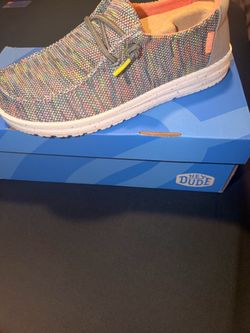 HEY DUDE SHOES