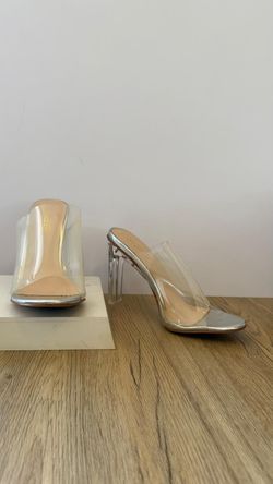Women’s Shoes 