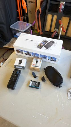 Insta360 X4 8K 360 Action Cam Adventure Bundle