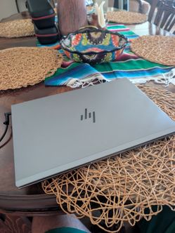 HP Laptop Silver Aluminum I7