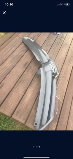 Toyota Corolla Symbol And Grill