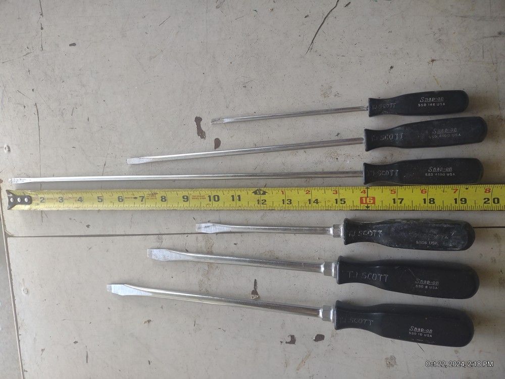 6  Snap On Flat Head Screwdrivers