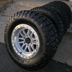 17" LOCK KRAWLER rims w- 33" Tires.  $1550