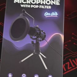 Microphone With Pop Filter