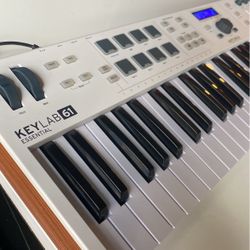 Arturia Keylab 61 Essential Music Production/Beat maker Midi Controller