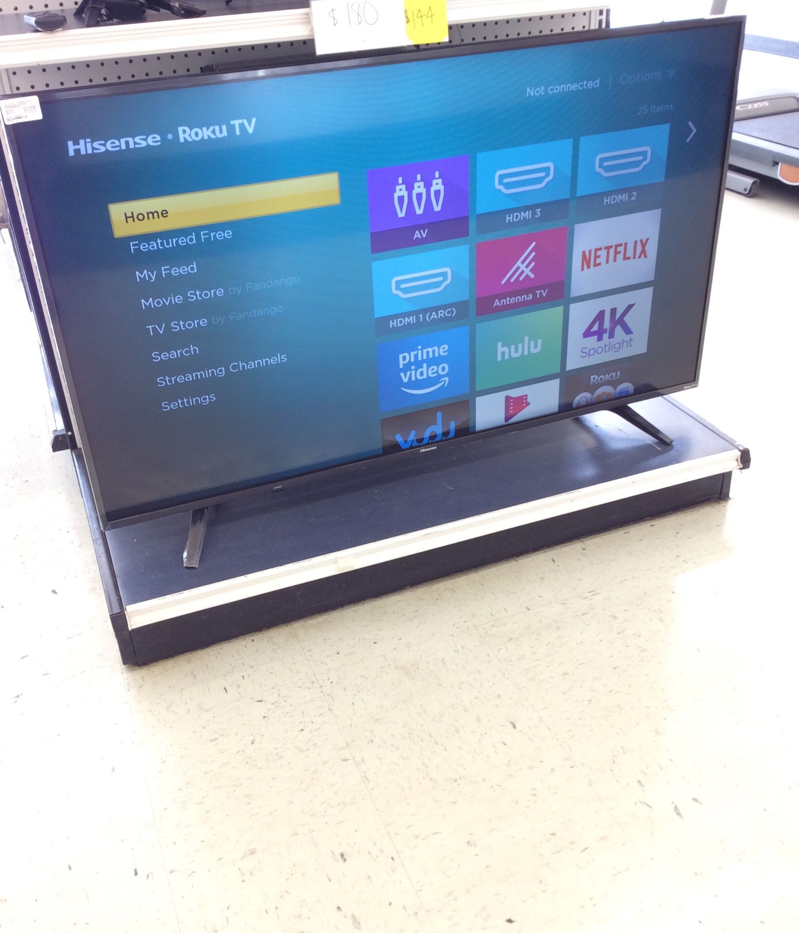 55 inch smart tv hisense with remote, 4K