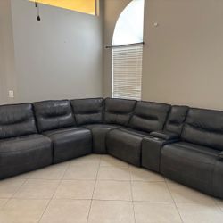 🛋️ Power Reclining Sectional Sofa – Faux Leather, Cup Holders – Gently Used  