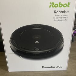 New iRobot Roomba 692