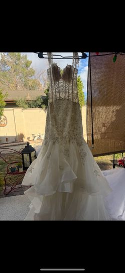 Women’s Wedding Dress 