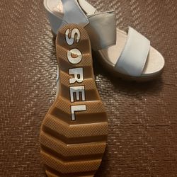 Women’s Size 7 Sorel White Two Toned Leather Wedge Shoe