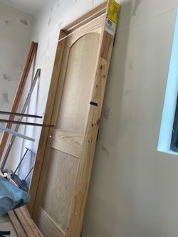 28” solid pine door