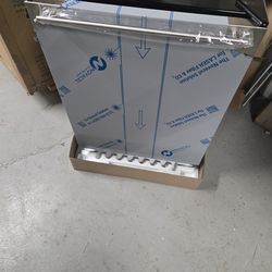 Summit 24" Refrigerator - Freezer, Peak24 Undercounter Fridge, 5.04 cu.ft. Capacity, Stainless Steel & Black- CT663BKSSHH