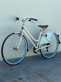 MAIN STREET Lexington hybrid bike 700 wheels