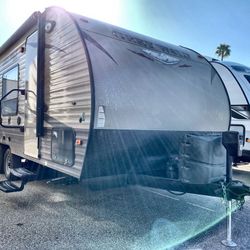 2017 Forest River RV Cherokee Grey Wolf 17BH