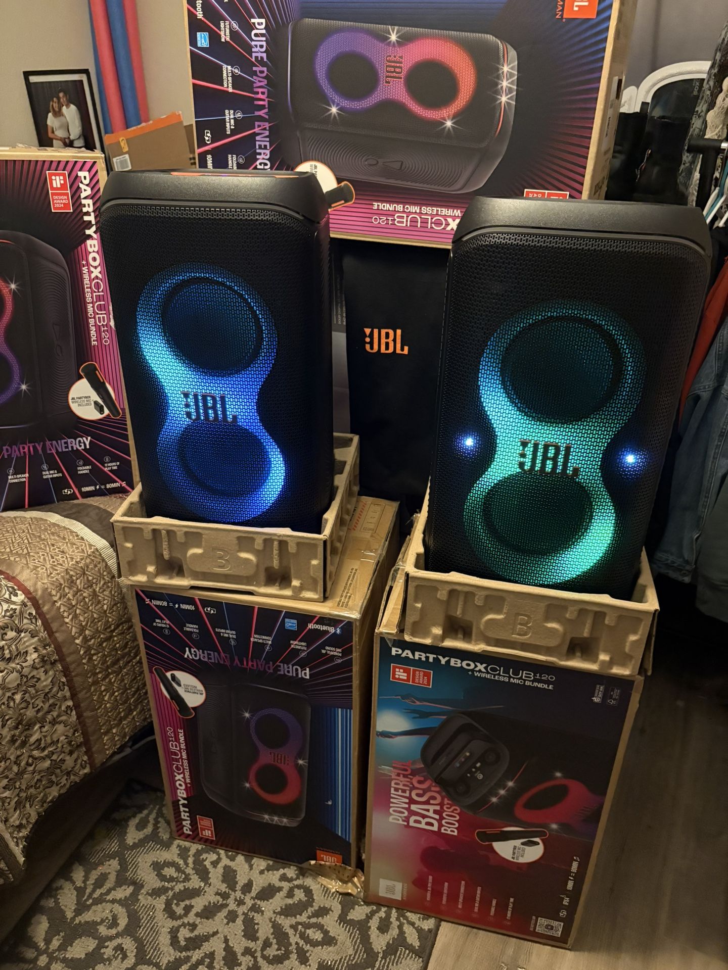 JBL >< Partybox 120 >< Portable Bluetooth Party Speaker, Wireless Mic, LED Light Show, JBL Pro Sound