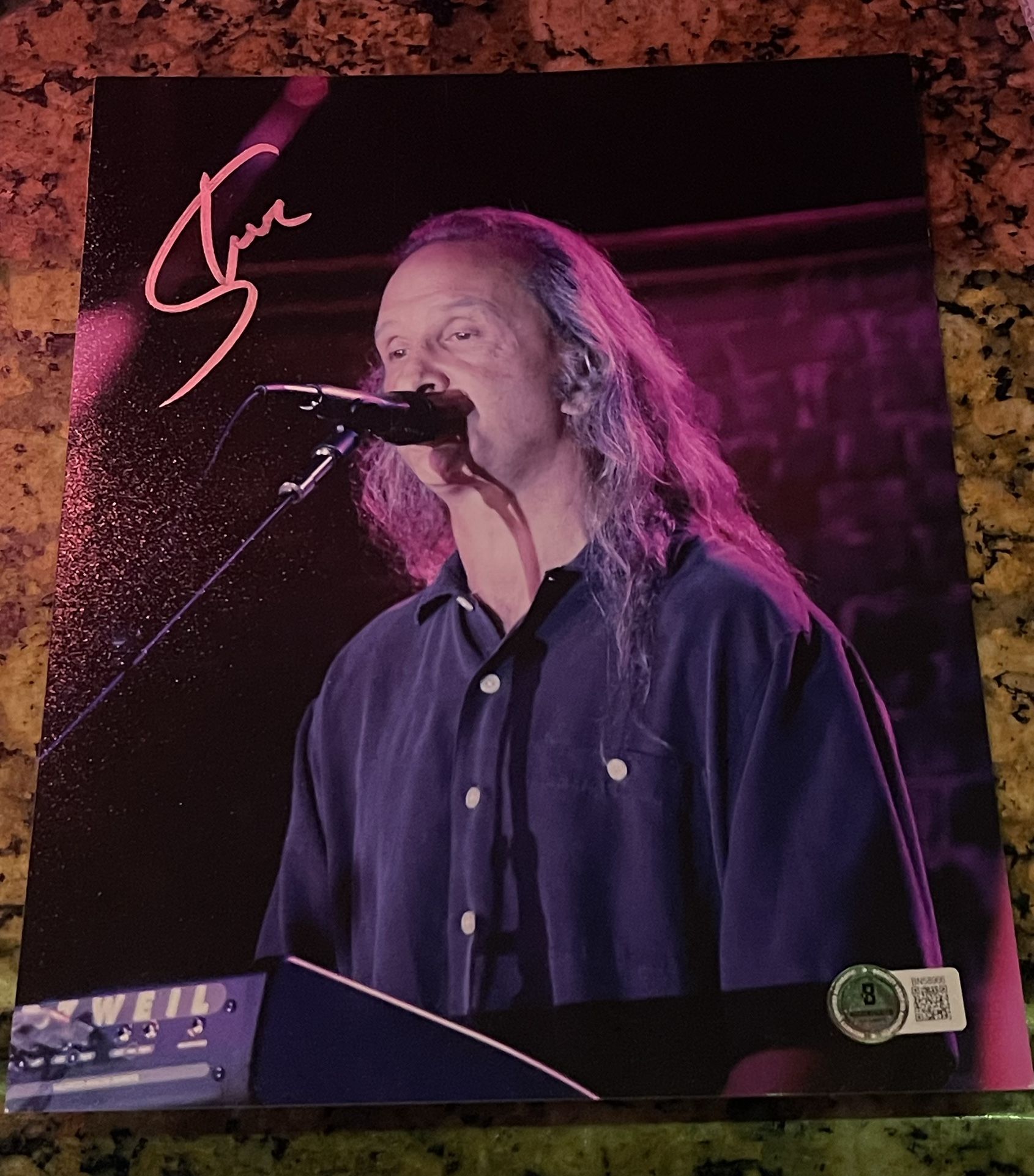 BAS COA STEVE WALSH “KANSAS” BAND SIGNED 8x10 PHOTO