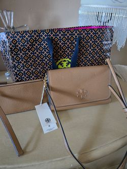 Tory Burch Crossbody With Wallet