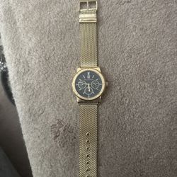 Van Heusen Gold Mesh Watch