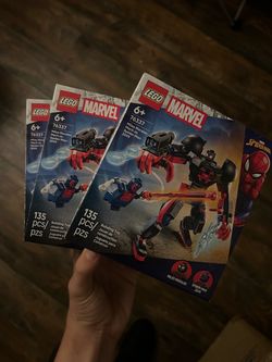 LEGO Marvel 76337 Miles Morales Mech vs. Spider-Man 2099