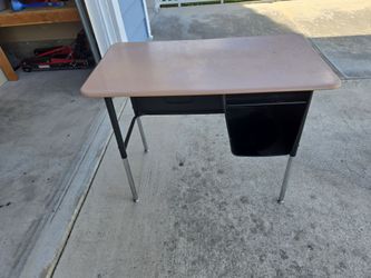 Student School Desk with Storage Basket