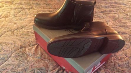 Alpine Swiss men's shoes size 7 , brand new