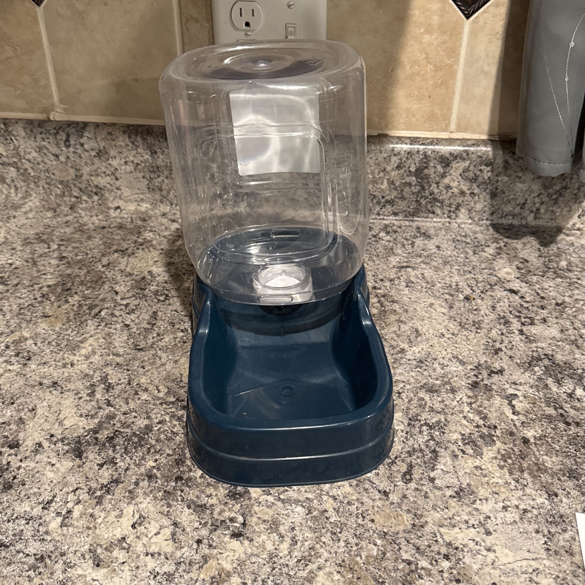 Gravity Waterer