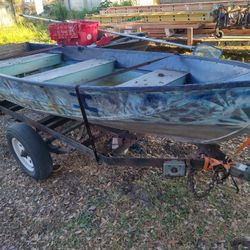 12' Aluminum John Boat W/ Trailer $500$