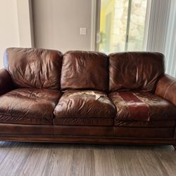 FREE - Need To Get Rid Of ASAP - Leather Sofa