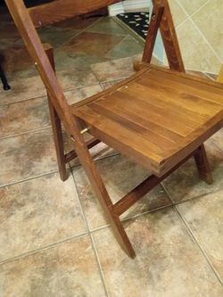 Wooden gording chair
