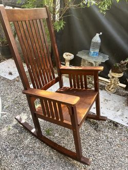 Rocking Chair – Timeless Design, solid oak wood