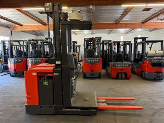 2018 Toyota Orderpicker Forklift
