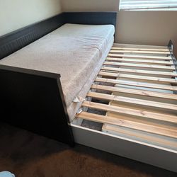 Daybed with Storage extends to King