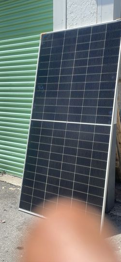 Solar 585 Watts