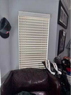Like New Real Wood 3-Day Blind 21.5” W x 58.25” L
