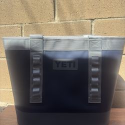 Navy/Gray Yeti Camino 35