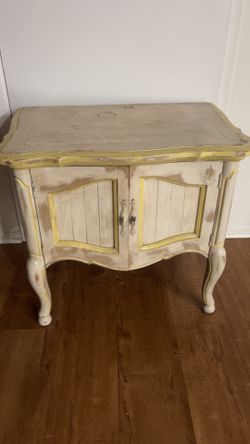 Small wood side table/ night stand