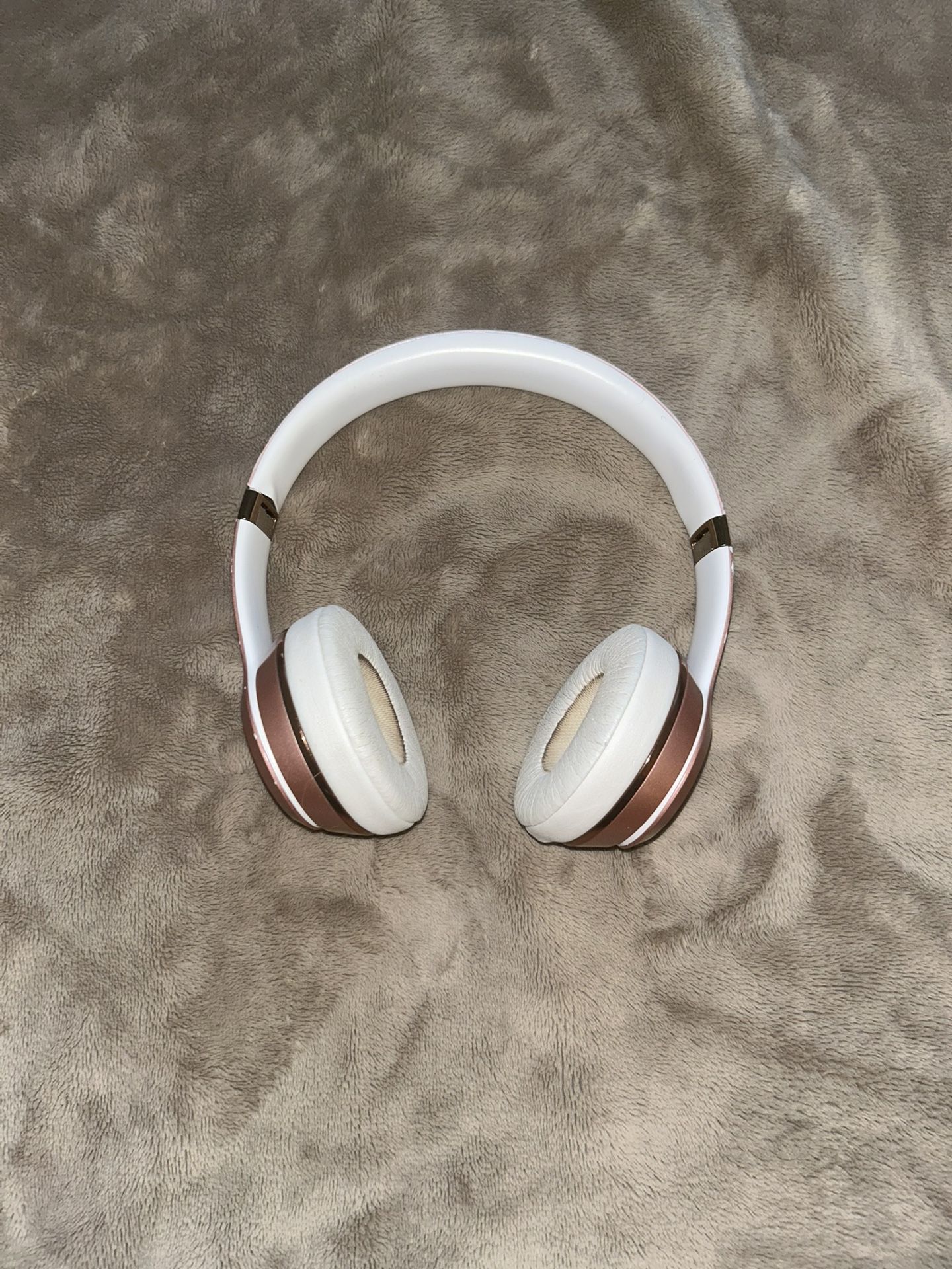 Beats Rose Gold